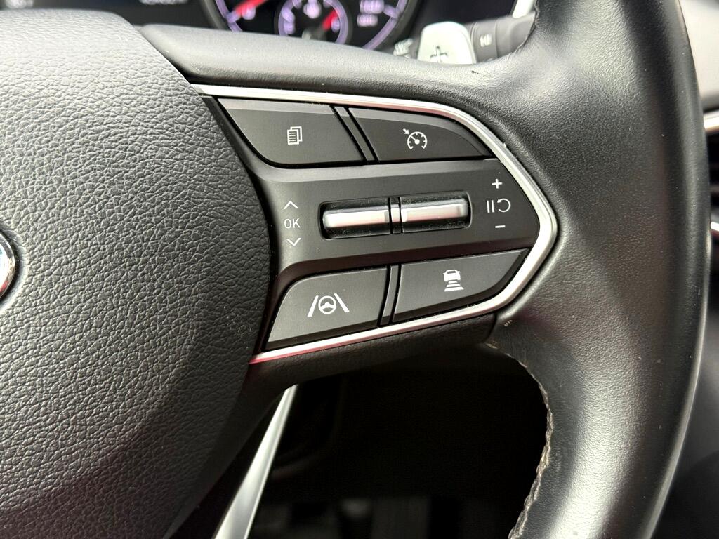 Hyundai Santa Fe SEL FWD 2023