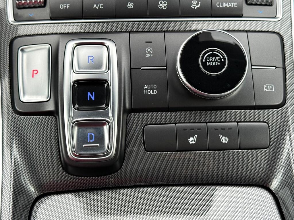 Hyundai Santa Fe SEL FWD 2023