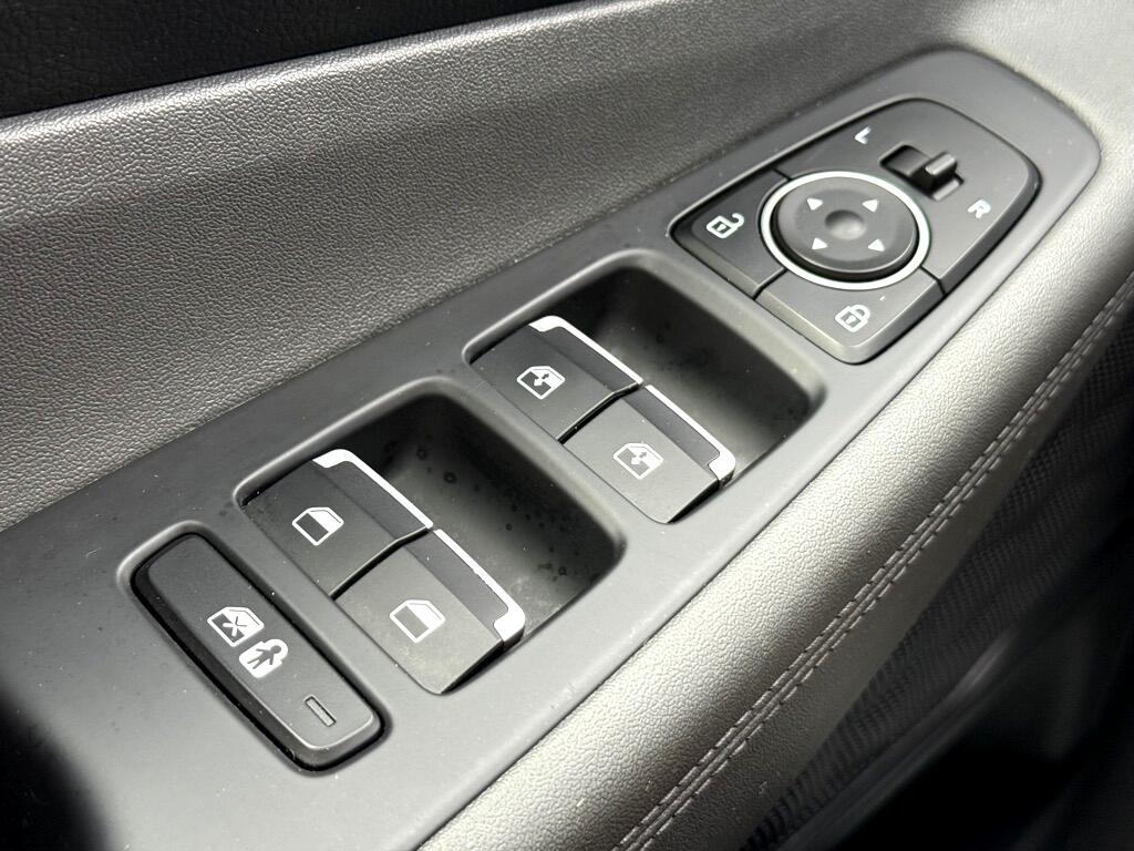 Hyundai Santa Fe SEL FWD 2023