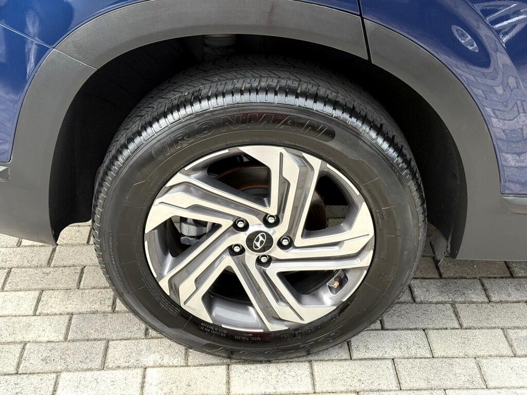 Hyundai Santa Fe SEL FWD 2023