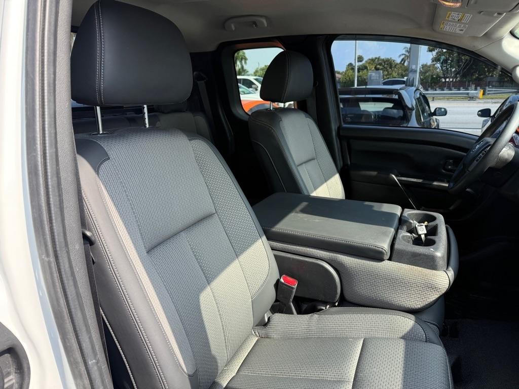 Nissan Titan 4x2 King Cab S 2021