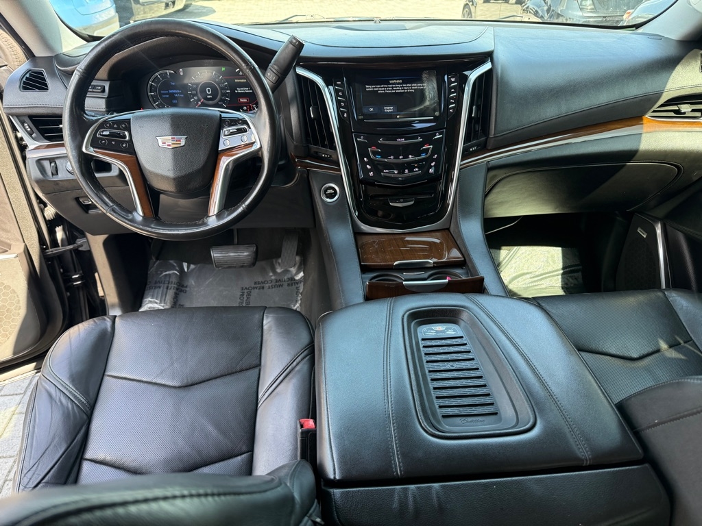 Cadillac Escalade ESV 2WD 4dr Premium Luxury 2020