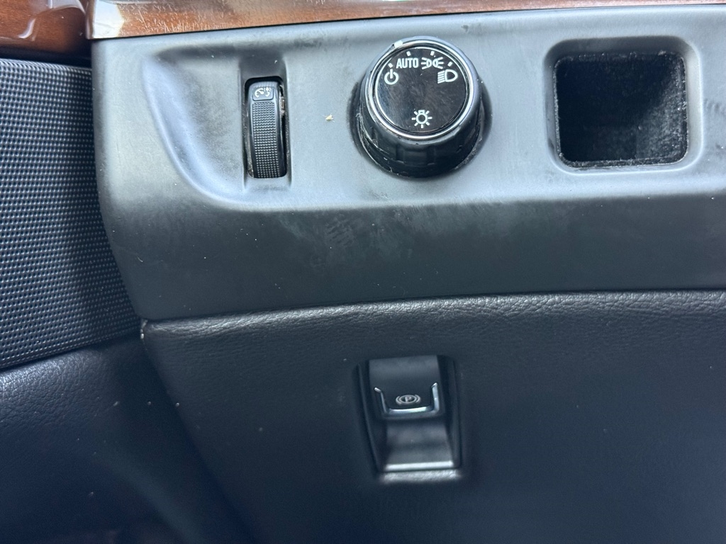 Cadillac Escalade ESV 2WD 4dr Premium Luxury 2020