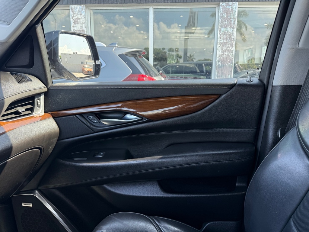 Cadillac Escalade ESV 2WD 4dr Premium Luxury 2020