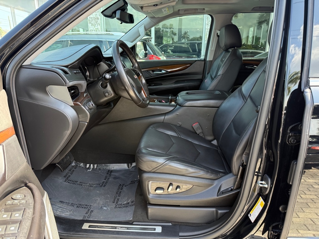 Cadillac Escalade ESV 2WD 4dr Premium Luxury 2020