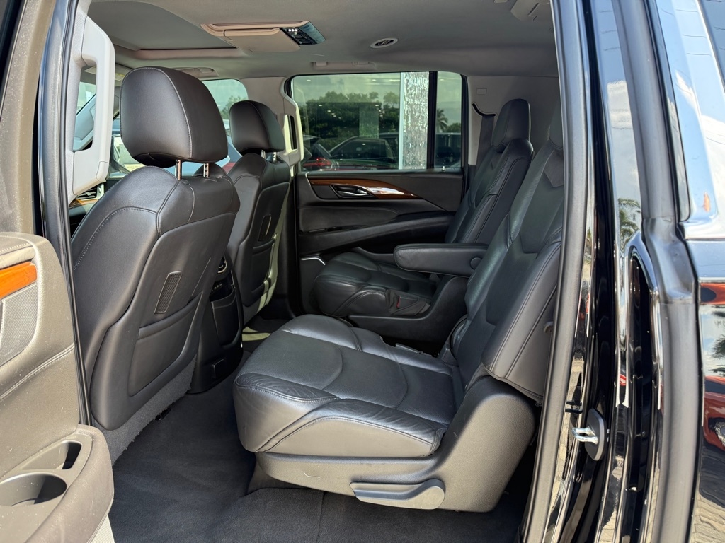 Cadillac Escalade ESV 2WD 4dr Premium Luxury 2020