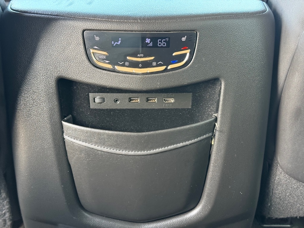 Cadillac Escalade ESV 2WD 4dr Premium Luxury 2020