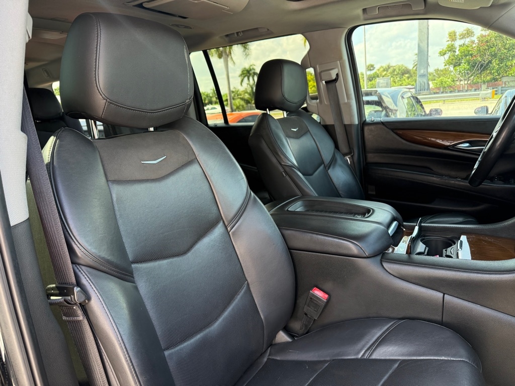 Cadillac Escalade ESV 2WD 4dr Premium Luxury 2020