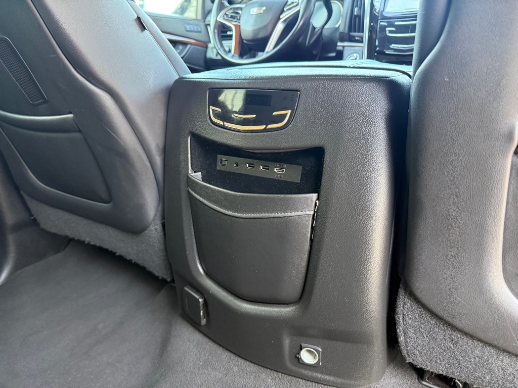 Cadillac Escalade ESV 2WD 4dr Premium Luxury 2020