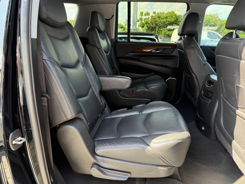 Cadillac Escalade ESV 2WD 4dr Premium Luxury 2020