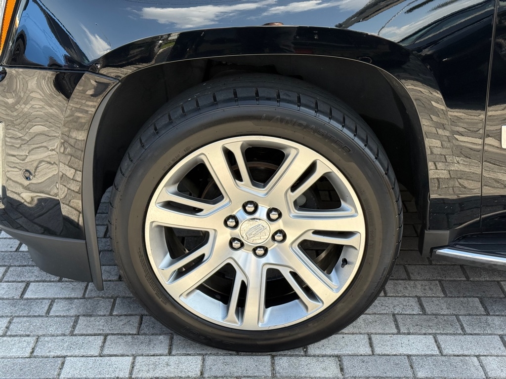 Cadillac Escalade ESV 2WD 4dr Premium Luxury 2020