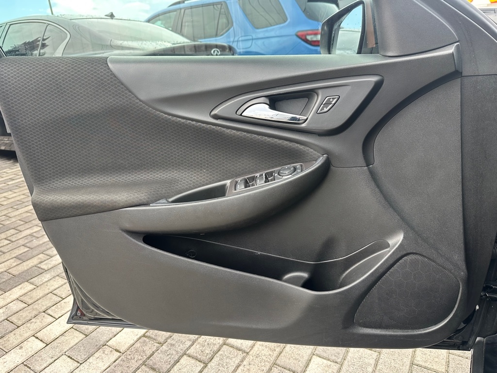 Chevrolet Malibu 4dr Sdn LT 2020 Chevrolet Malibu 4dr Sdn LT 2020