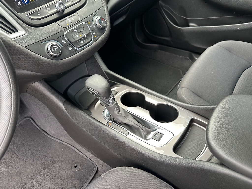 Chevrolet Malibu 4dr Sdn LS w/1LS 2023 Chevrolet Malibu 4dr Sdn LS w/1LS 2023