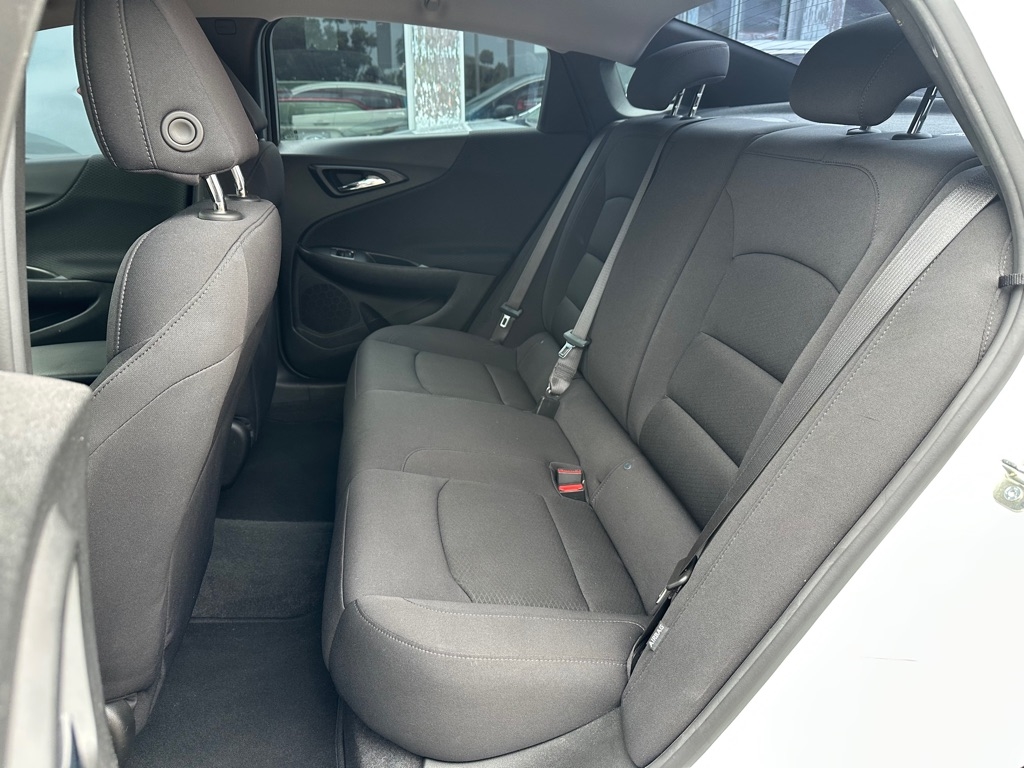 Chevrolet Malibu 4dr Sdn LS w/1LS 2023 Chevrolet Malibu 4dr Sdn LS w/1LS 2023