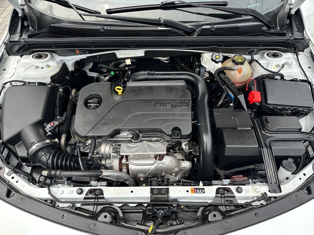 Chevrolet Malibu 4dr Sdn LS w/1LS 2023 Chevrolet Malibu 4dr Sdn LS w/1LS 2023