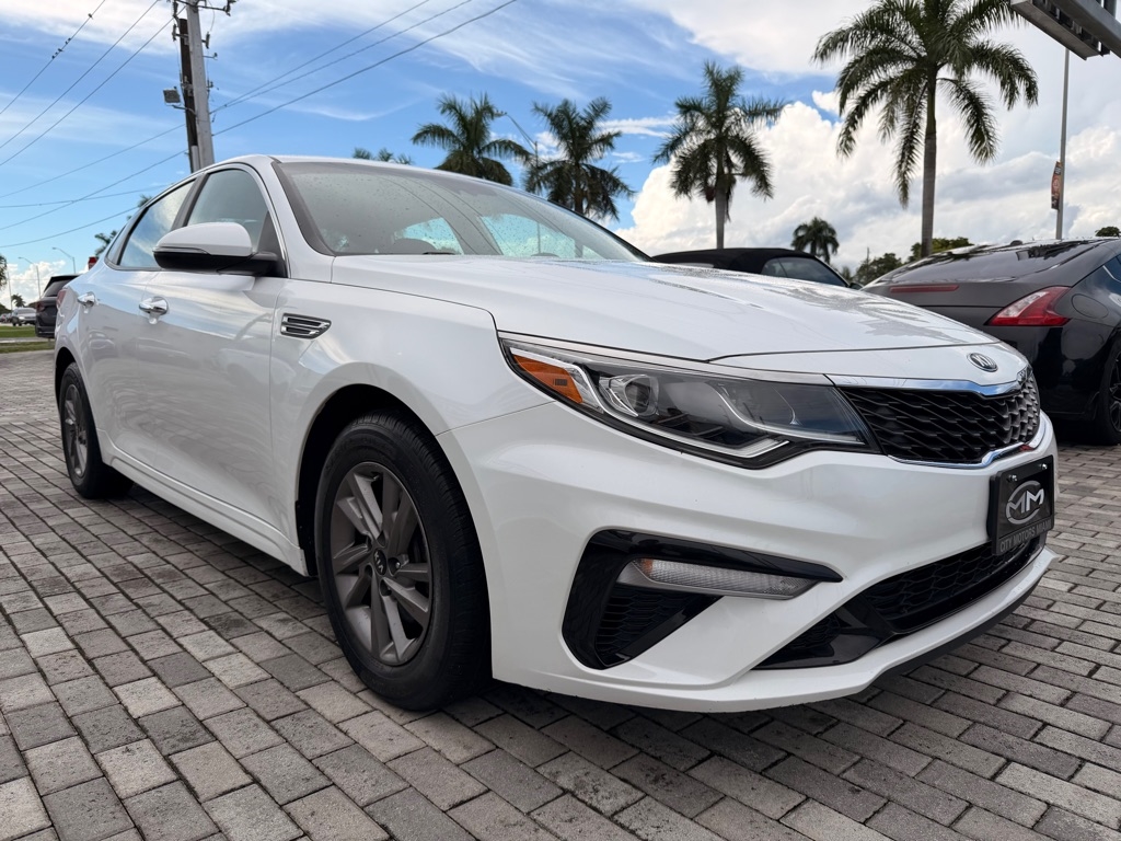2020 Kia Optima LX Auto