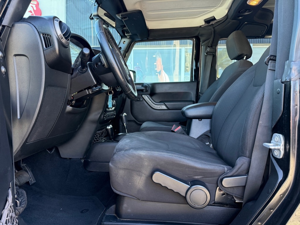 Jeep Wrangler 4WD 2dr Sport 2015