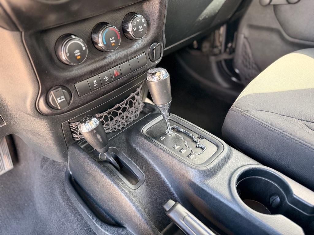 Jeep Wrangler 4WD 2dr Sport 2016
