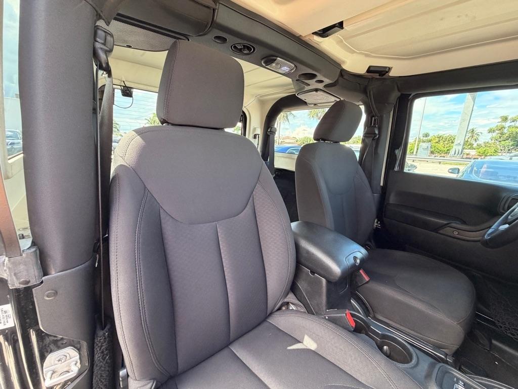 Jeep Wrangler 4WD 2dr Sport 2016