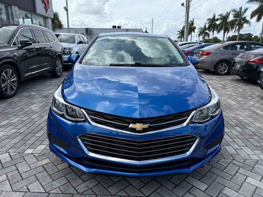 Chevrolet Cruze 4dr HB 1.4L LT w/1SD 2017 Chevrolet Cruze 4dr HB 1.4L LT w/1SD 2017