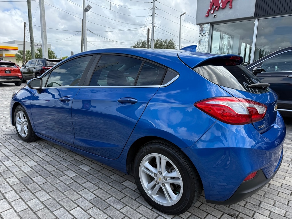 Chevrolet Cruze 4dr HB 1.4L LT w/1SD 2017 Chevrolet Cruze 4dr HB 1.4L LT w/1SD 2017