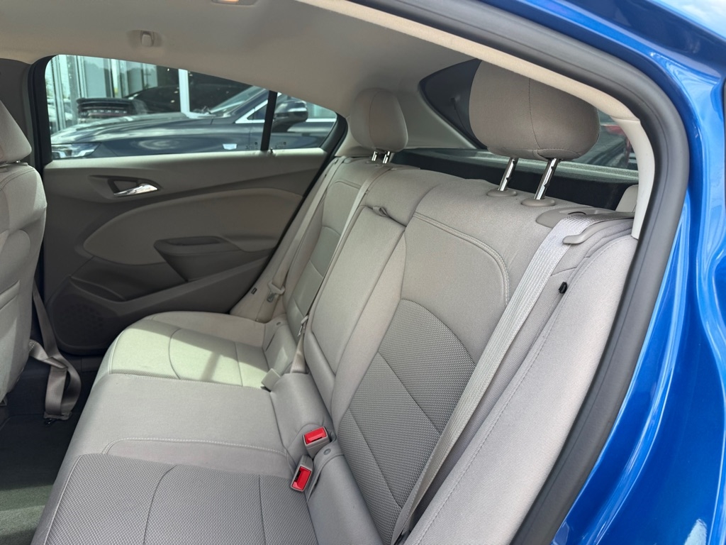 Chevrolet Cruze 4dr HB 1.4L LT w/1SD 2017 Chevrolet Cruze 4dr HB 1.4L LT w/1SD 2017