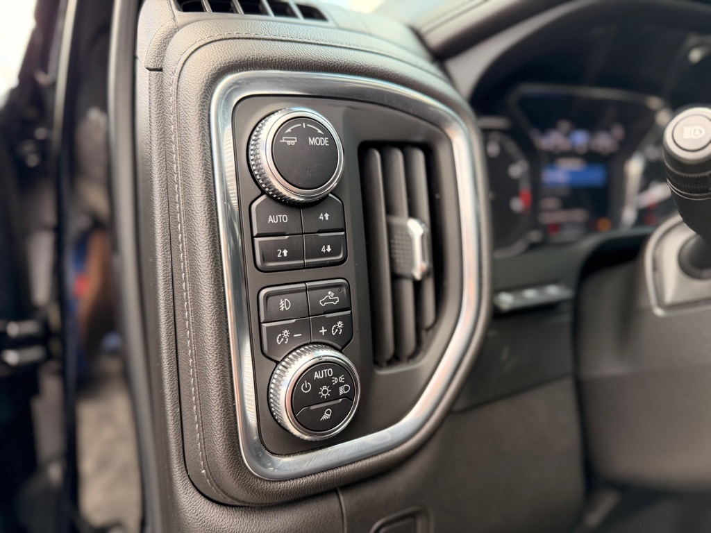 GMC Sierra 3500HD 4WD Crew Cab 159" Denali 2022 GMC Sierra 3500HD 4WD Crew Cab 159" Denali 2022