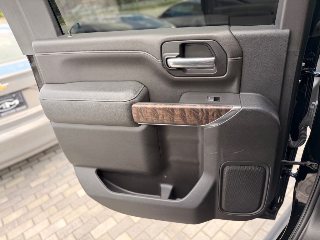 GMC Sierra 3500HD 4WD Crew Cab 159" Denali 2022 GMC Sierra 3500HD 4WD Crew Cab 159" Denali 2022