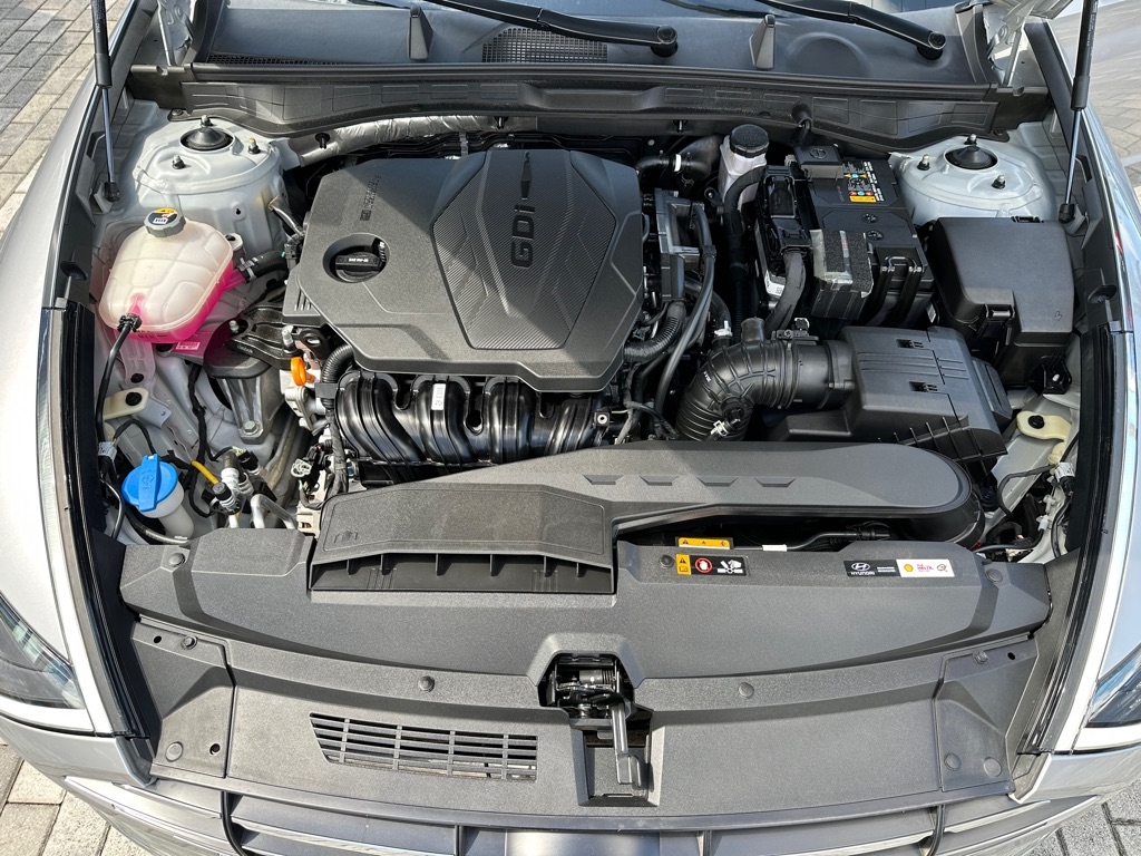 Hyundai Sonata SE 2.5L 2023 Hyundai Sonata SE 2.5L 2023