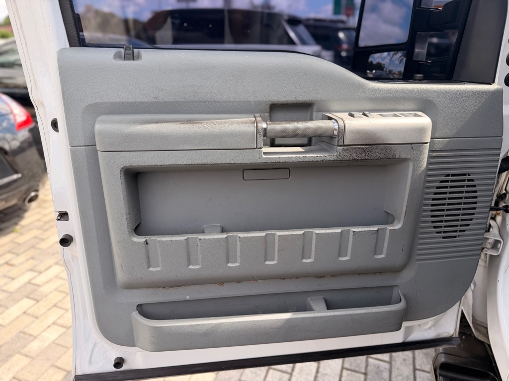 Ford Super Duty F-250 SRW 2WD Crew Cab 156" King Ranch 2011 Ford Super Duty F-250 SRW 2WD Crew Cab 156" King Ranch 2011