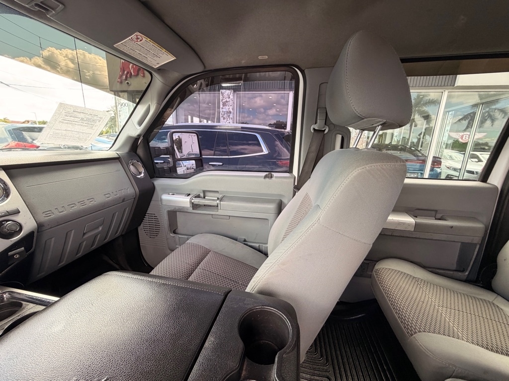 Ford Super Duty F-250 SRW 2WD Crew Cab 156" King Ranch 2011 Ford Super Duty F-250 SRW 2WD Crew Cab 156" King Ranch 2011