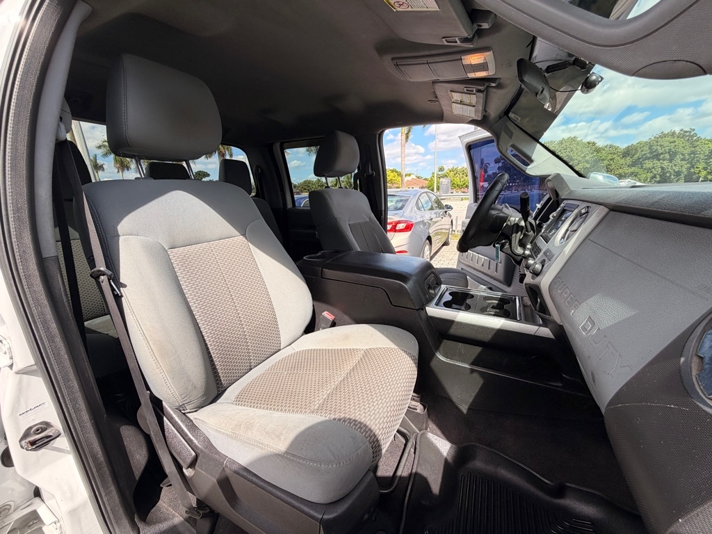 Ford Super Duty F-250 SRW 2WD Crew Cab 156" King Ranch 2011 Ford Super Duty F-250 SRW 2WD Crew Cab 156" King Ranch 2011