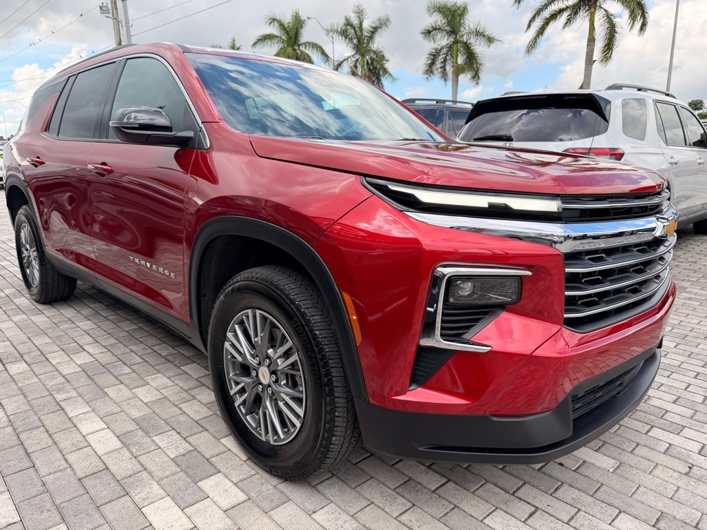 Chevrolet Traverse AWD 4dr LT w/2LT 2025 Chevrolet Traverse AWD 4dr LT w/2LT 2025