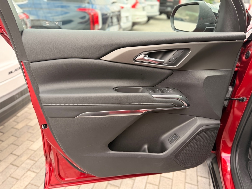 Chevrolet Traverse AWD 4dr LT w/2LT 2025 Chevrolet Traverse AWD 4dr LT w/2LT 2025