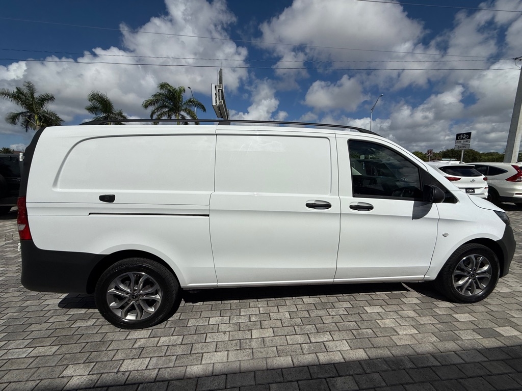 Mercedes-Benz Metris Cargo Van Standard Roof 135" Wheelbase 2023 Mercedes-Benz Metris Cargo Van Standard Roof 135" Wheelbase 2023