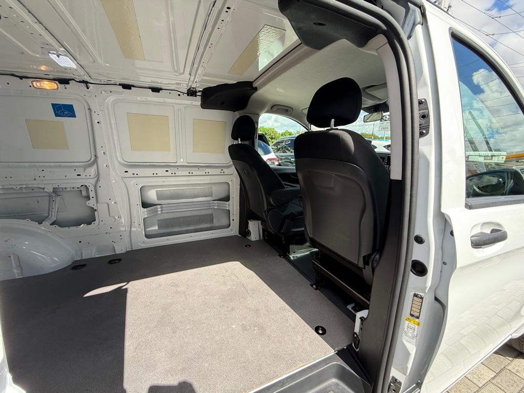 Mercedes-Benz Metris Cargo Van Standard Roof 135" Wheelbase 2023 Mercedes-Benz Metris Cargo Van Standard Roof 135" Wheelbase 2023
