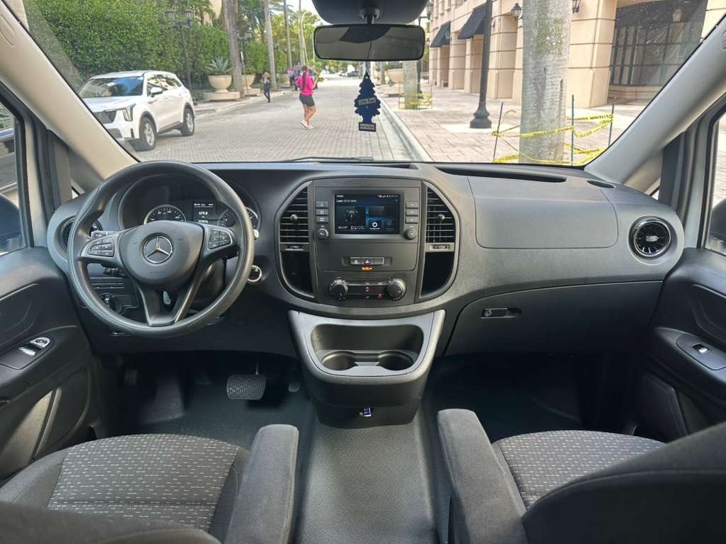 Mercedes-Benz Metris Cargo Van Standard Roof 135" Wheelbase 2023 Mercedes-Benz Metris Cargo Van Standard Roof 135" Wheelbase 2023