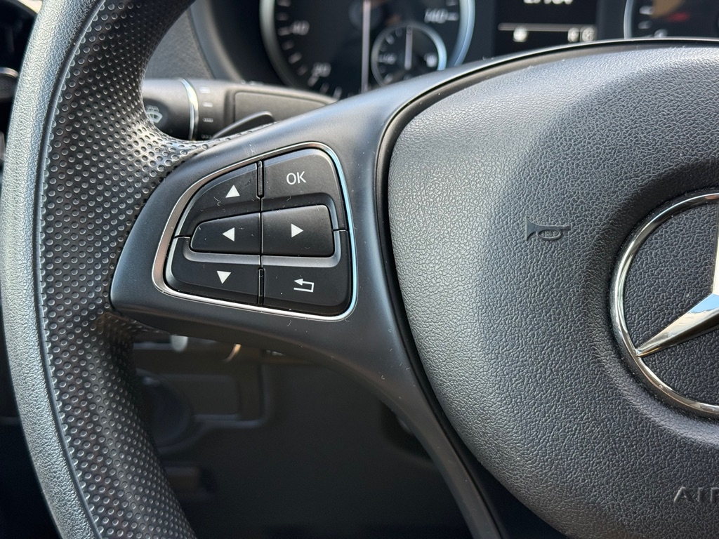 Mercedes-Benz Metris Cargo Van Standard Roof 135" Wheelbase 2023 Mercedes-Benz Metris Cargo Van Standard Roof 135" Wheelbase 2023