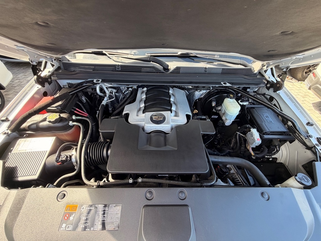 Cadillac Escalade ESV 2WD 4dr Platinum 2016