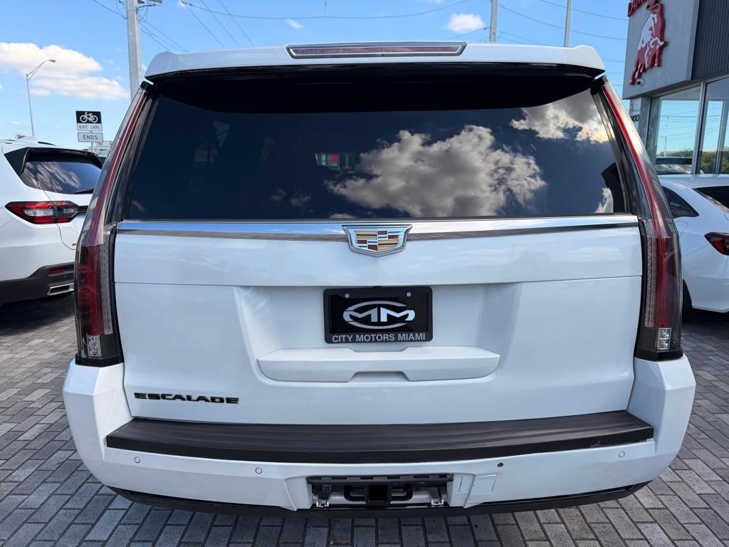 Cadillac Escalade ESV 2WD 4dr Platinum 2016