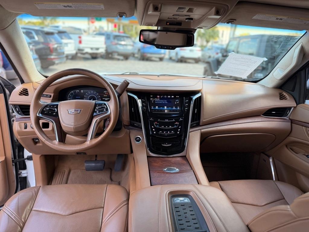 Cadillac Escalade ESV 2WD 4dr Platinum 2016