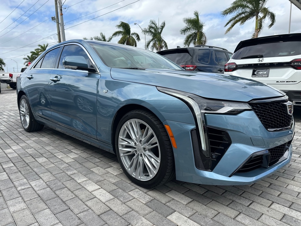 2024 Cadillac CT4 4dr Sdn Premium Luxury