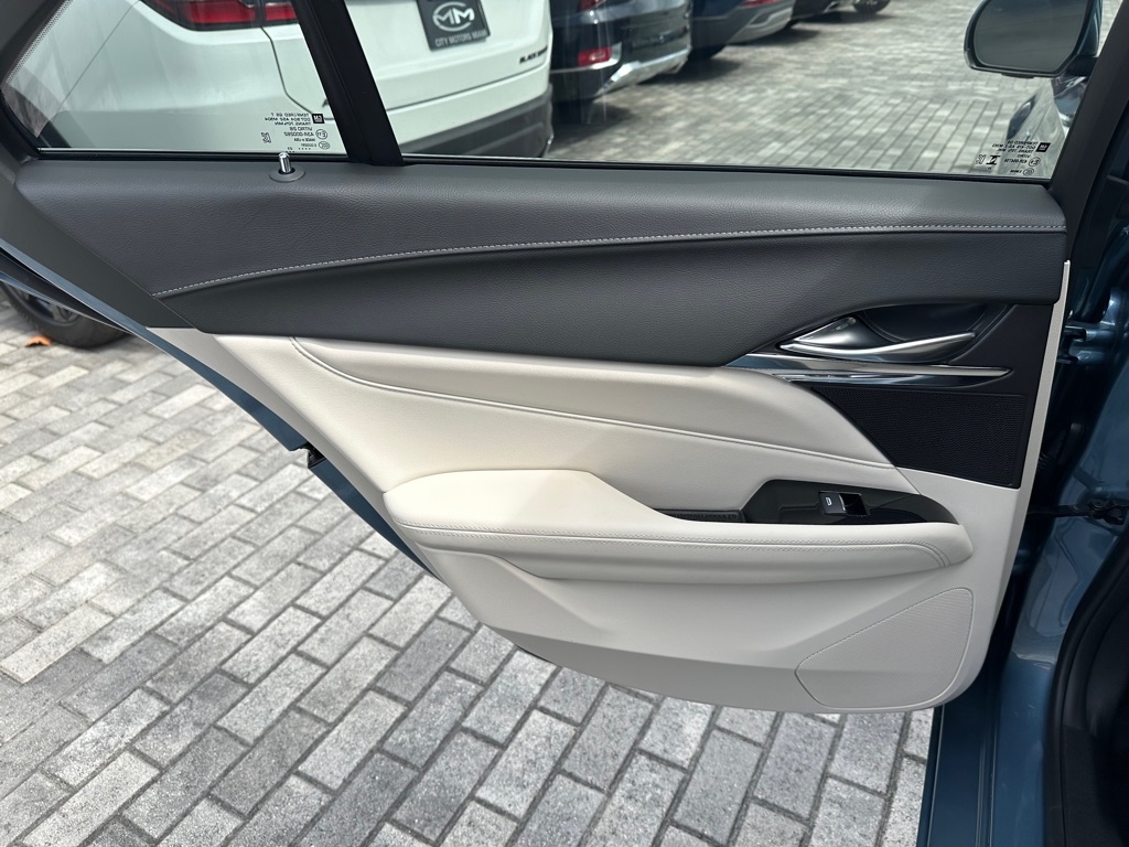 Cadillac CT4 4dr Sdn Premium Luxury 2024