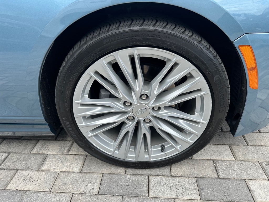 Cadillac CT4 4dr Sdn Premium Luxury 2024