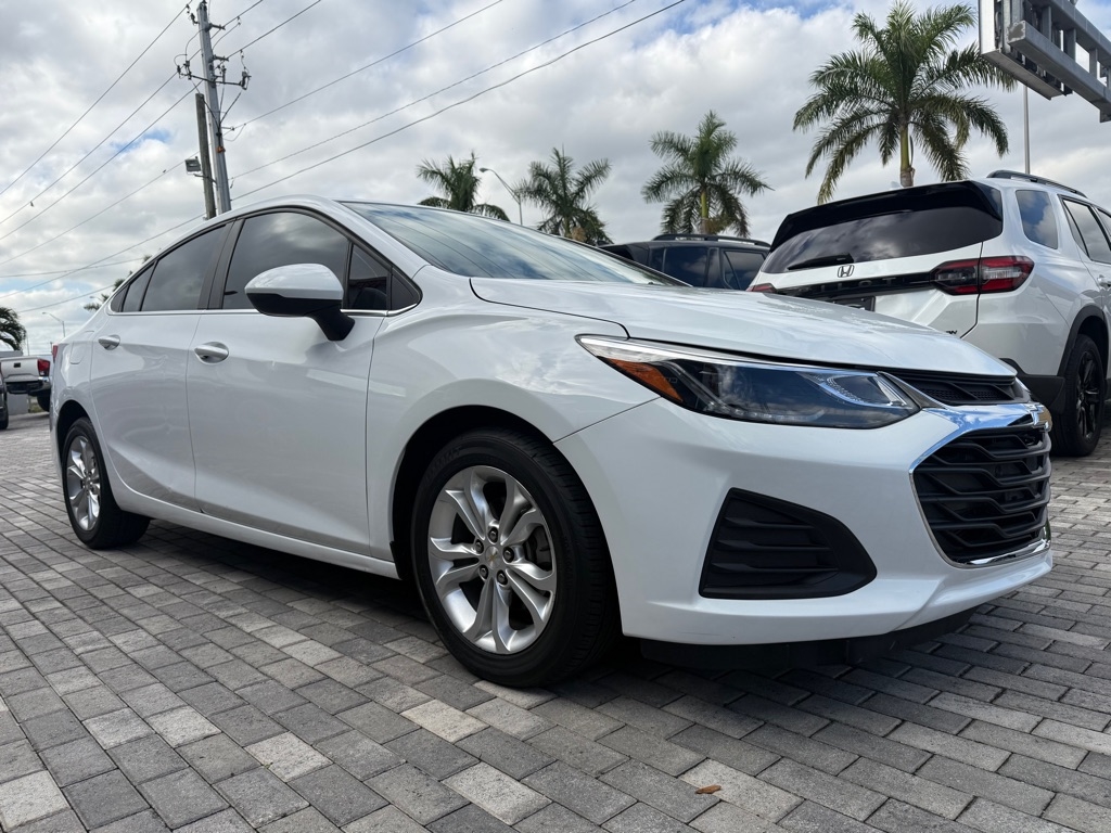 2019 Chevrolet Cruze 4dr Sdn LT