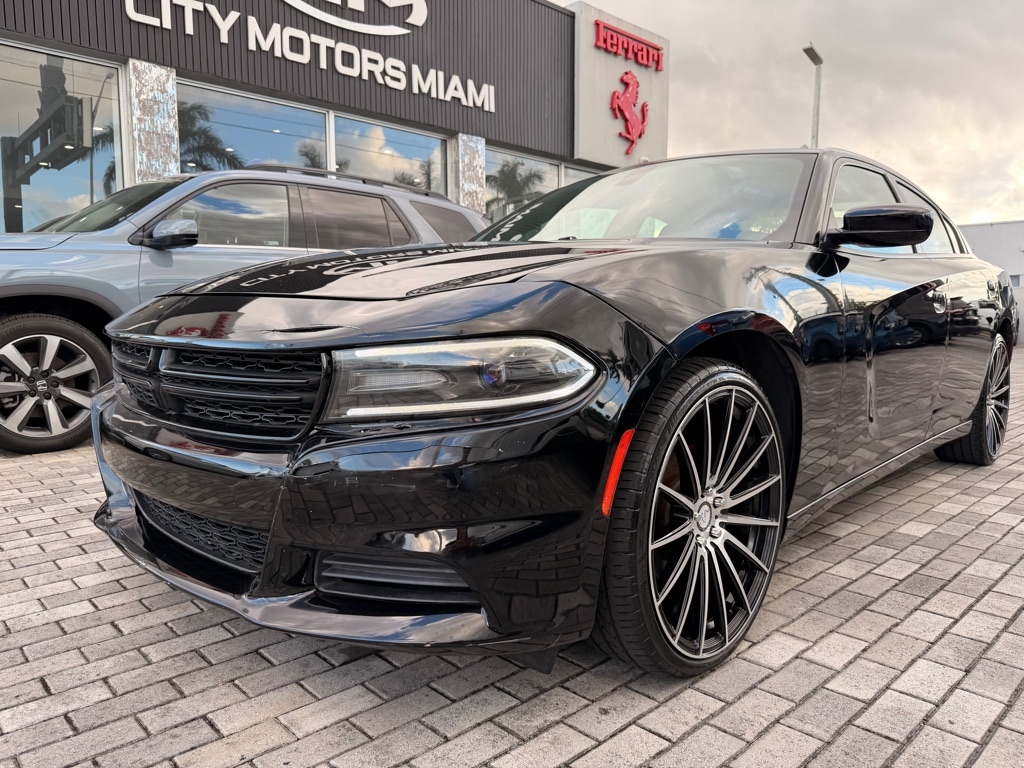Dodge Charger SXT RWD 2020