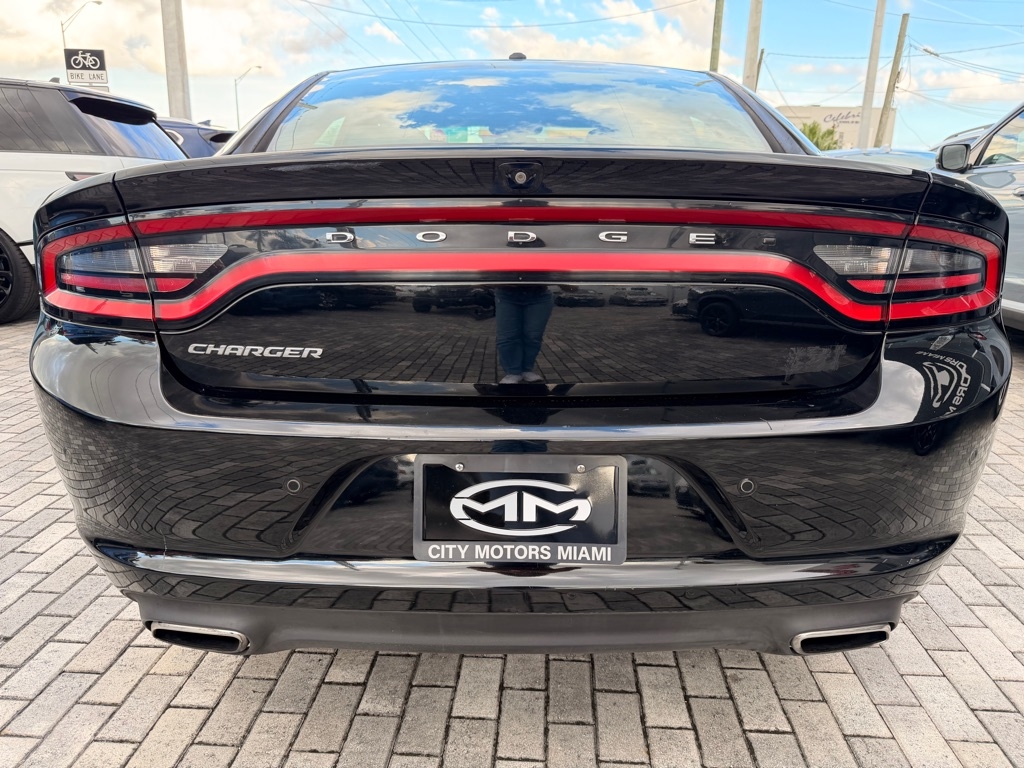 Dodge Charger SXT RWD 2020