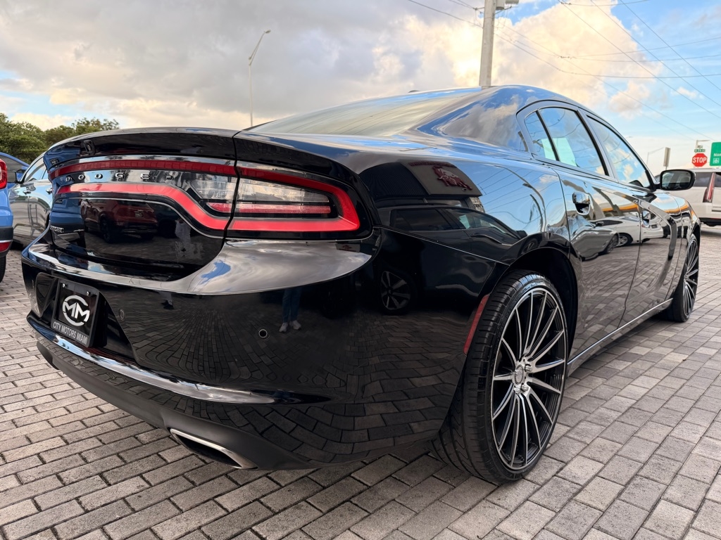 Dodge Charger SXT RWD 2020