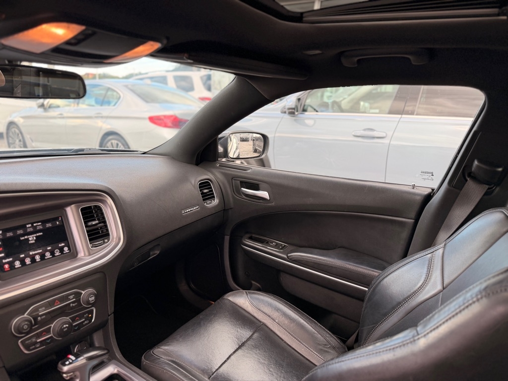 Dodge Charger SXT RWD 2020