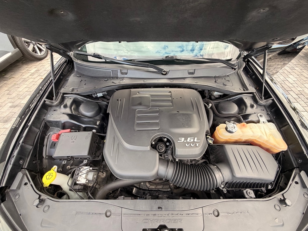 Dodge Charger SXT RWD 2020